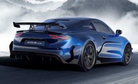 Почти суперкар: новая топ-версия R Ultime купе Alpine A110 за 330 000 евро