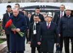 Реджеп Тайип Эрдоган и Акылбек Жапаров посетили историко-мемориальный комплекс «Ата-Бейит»