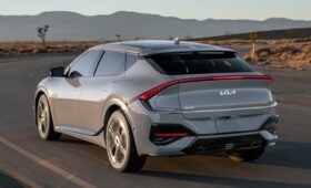 Обновлённый Kia EV6 GT дебютировал в США, он сравнялся по мощности с Hyundai Ioniq 5 N