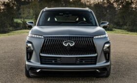 В Infiniti создали концепт на базе QX80 с телевизором в багажнике