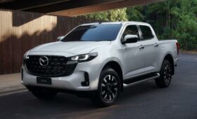 Рестайлинговый пикап Mazda BT-50 предложен с новыми дизелем и автоматом