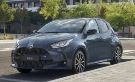 Toyota Yaris GR Sport получил несколько обновок к 2025 модельному году