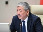 Глава Кабмина Адылбек Касымалиев совершит визит в Казахстан