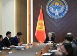 В Кыргызстане стартует дебюрократизация госслужбы, принят первый пакет мер