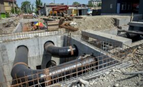В Бишкеке продолжаются работы по реконструкции теплосетей и строительству насосной станции