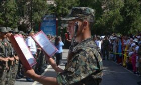 Фото — В Департаменте охраны и конвоирования ГСИН солдаты приняли присягу