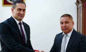 Посол Туркменистана предложил провести в Кыргызстане совместную велогонку