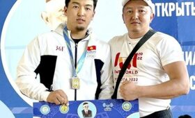 Тяжелоатлеты из Бишкека завоевали пять медалей на турнире в Казахстане