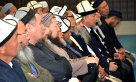 В Кыргызстане зарегистрировано 4362 религиозных объединения и организаций