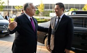 Фото — Лидеры стран организации тюркских государств встретились в Будапеште