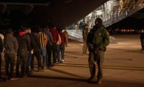 США предлагают нелегалам деньги за добровольную депортацию