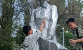 Школьники села Садовое приняли участие в акции «Сохраним памятники Победы!»