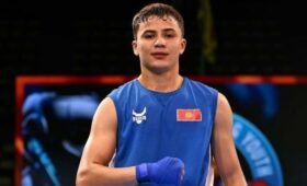 Зафарбек Камилов вышел в полуфинал молодежного чемпионата Азии