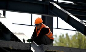 В селе Тогуз-Булак Тюпского района построят спорткомплекс за 80 млн сомов