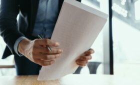 Минюст приостановил действие лицензий 63 адвокатов. Фамилии