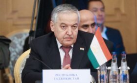 Глава МИД Таджикистана посетит Кыргызстан с официальным визитом