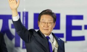 Садыр Жапаров направил поздравление новому президенту Республики  Корея