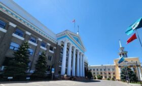 Депутат интересуется, какие финансовые нарушения были выявлены в мэрии Бишкека