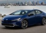 Toyota Prius отмечает четверть века в США повышением цен и тёмной версией