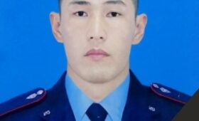 «Герои, защищавшие Кыргызстан». Истории военнослужащих, которых посмертно наградил Садыр Жапаров