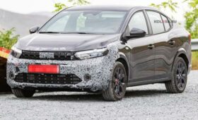 Dacia готовит обновлённый Logan: седан засветился на фото