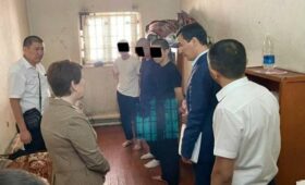 Депутаты ЖК посетили ИВС и СИЗО-1 в Бишкеке