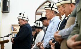 Спикер ЖК принял участие в праздничном айт намазе в Кербене