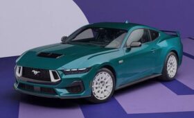 Ford Mustang посвежел и получил ретро-версию с отсылками к 1980-м годам