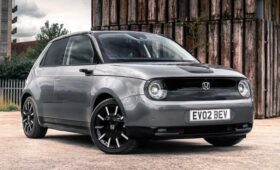 У провального хэтчбека Honda e всё-таки может появиться преемник: первое фото