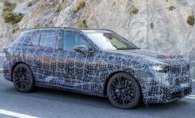 Новый BMW X5 может получить гибридную установку типа range extender