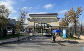 В Центре онкологии и гематологии работают 175 врачей, — Минздрав