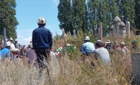 В Бишкеке всего числится 21 муниципальное кладбище