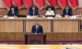 Парламент страны принимает важные решения в строительстве нового Кыргызстана, — президент