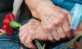 Кыргызстан приближается к демографическому порогу старости, — специалисты