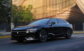 Выпуск роскошного гибридного седана Voyah Passion наладят на российском заводе