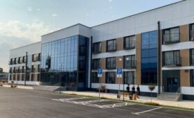 Садыр Жапаров открыл спорткомплекс «Алга» в Бишкеке после реконструкции