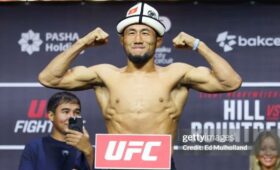 Мыктыбек Оролбай уулу одержал третью победу в UFC