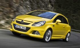 То же яйцо, только в профиль: Opel официально анонсировал спортивный Mokka GSE