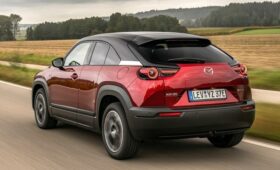 Эффектное, но слишком странное кросс-купе Mazda MX-30 уходит из Европы