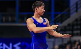 Чемпионат мира (U-17): Амангелди Ысакбаев вышел в финал, бросив соперника на последней секунде. Видео