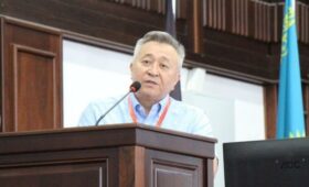 Он верил, что даже маленькими деньгами можно было спасти тысячи детей, — сын об основоположнике детской ортопедии Касымбеке Тазабекове