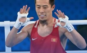 Мунарбек Сейитбек уулу победил в дебютном бою