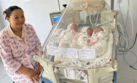 22-летняя бишкекчанка родила тройню