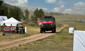 «Шёлковый путь – 2025»: много грязи, луж, узких дорожек и первые технические проблемы