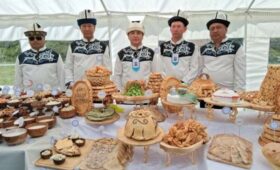 В Ат-Башы прошли фестивали «Кыргыз даамы» и «Кыргыз шырдагы»