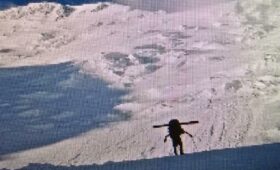 Северная стена пика Ленина покорена на лыжах