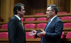 Президент Садыр Жапаров провел переговоры со спикером парламента Таджикистана Рустами Эмомали