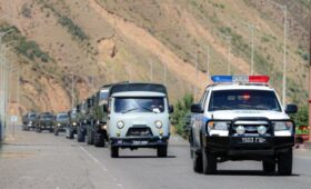 В Кыргызстане проходит сбор артподразделений Минобороны и погранвойск