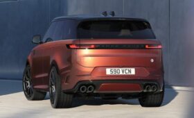 По цене суперкара: представлен самый дорогой в гамме Range Rover Sport SV Carbon