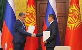 Кыргызстан и Россия подписали план сотрудничества в сфере здравоохранения на 2025-2026 годы